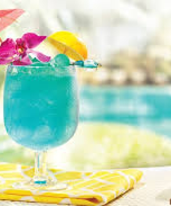 Cocktail Blue Hawaiian